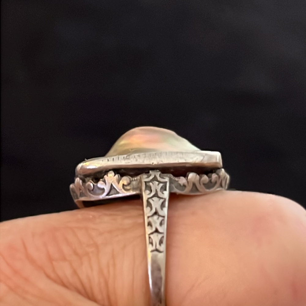 Antique stamped Sterling Silver handcrafted mother three of pearl ring size 6.75